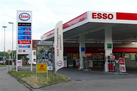 Esso in Genthin (Tankstelle) 